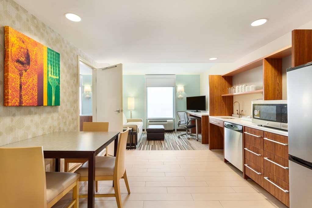 Home2 Suites By Hilton Fargo Room photo